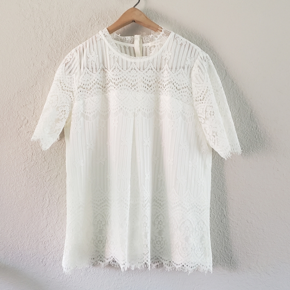 Pleione Romantic Lace Short Sleeve Blouse Size Medium Ivory Victorian Neckline